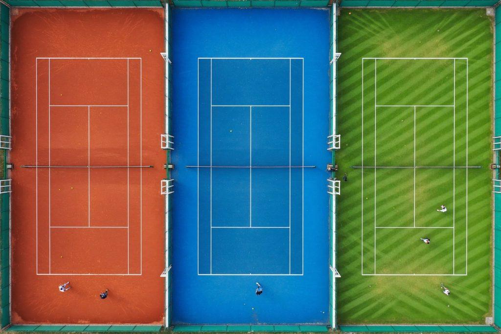 استراتژی بریک در شرط بندی تنیس چیست؟ 2 03 court surfaces
