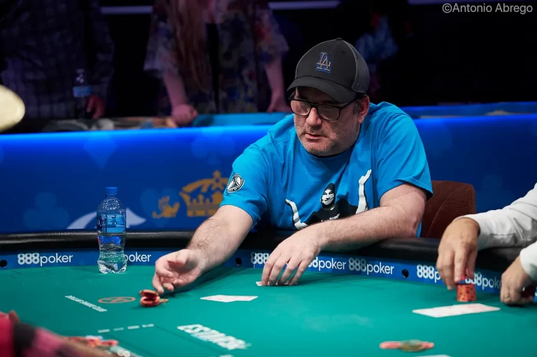 بیوگرافی مایک متوسو ؛ قهرمان مسابقات جهانی پوکر 17 مایک متوسو