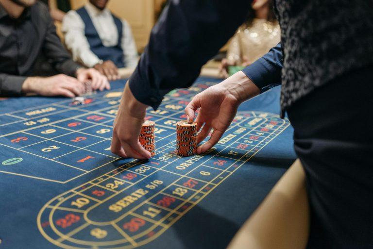 how to manage roulette bankroll