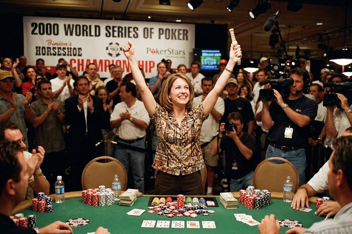لحظه برد اولین دستبند طلای جنیفر هارمن در WSOP ۲۰۰۰